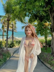 lê lý lan hương bikini 5